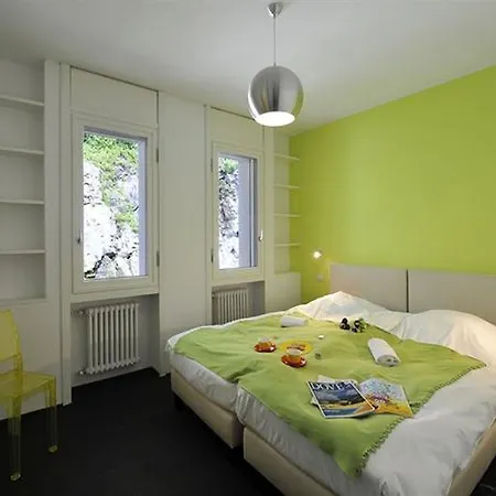 Villa Parisi *